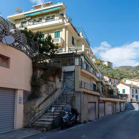 Daire The Blue Window In - Happy Bogliasco